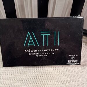 Answer The Internet Card Game